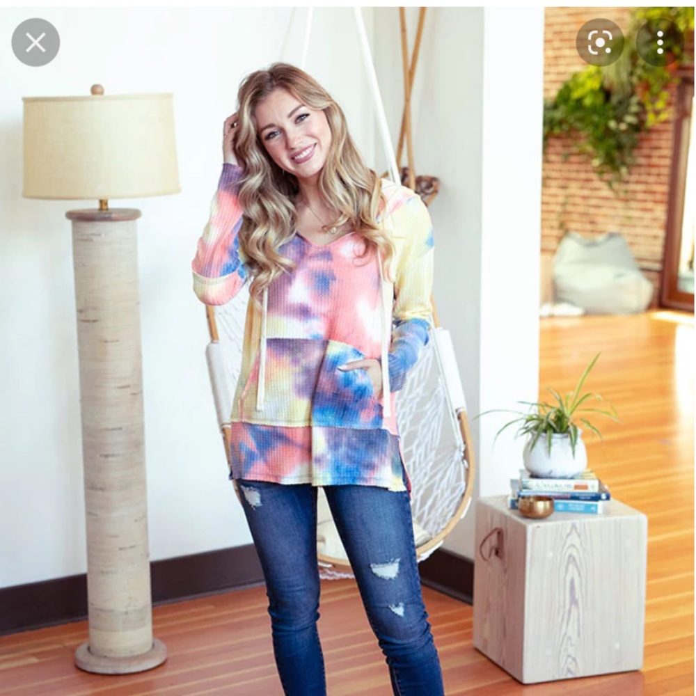 Grace & Lace Tye Die Hoodie Size L